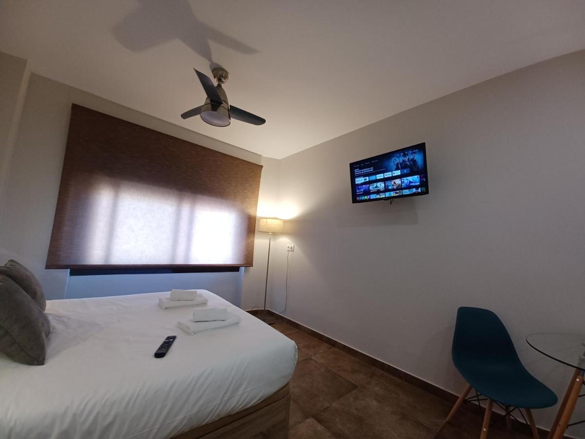 Apartamento Acogedor Junto A Calle Betis, Triana-Los Remedios 세비야 외부 사진