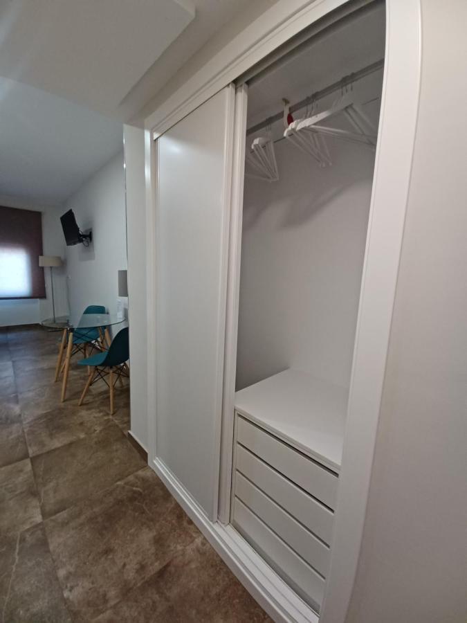 Apartamento Acogedor Junto A Calle Betis, Triana-Los Remedios 세비야 외부 사진